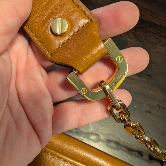 Tory Burch Reva Tan Leather Clutch - Picture 4 of 7